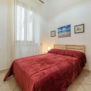 https://vittorio-emmanuele-colosseo-studio.it-romehotels.com